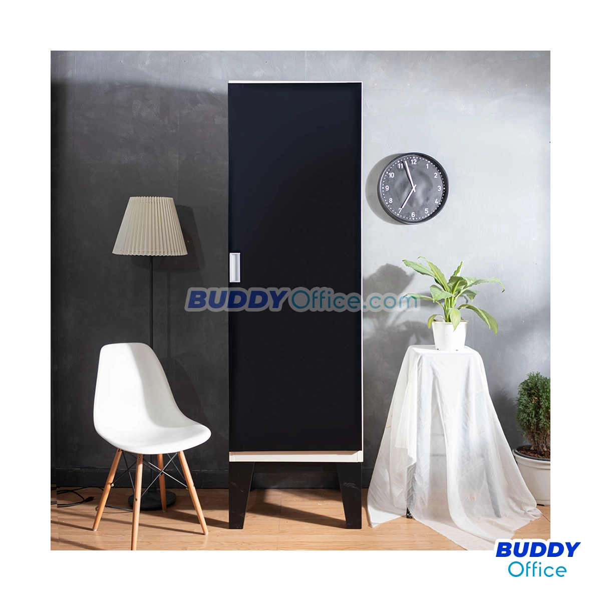 ตู้เสื้อผ้าบานเปิดทึบ WDC01